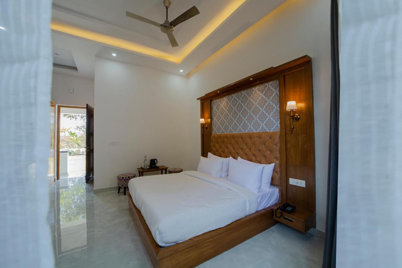 Yellow Tail By Puggles Resorts Ramnagar  Exterior photo